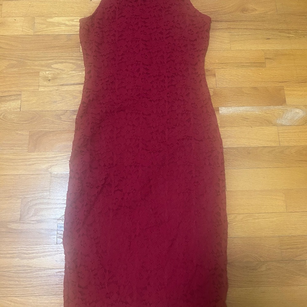 Lace midi dress